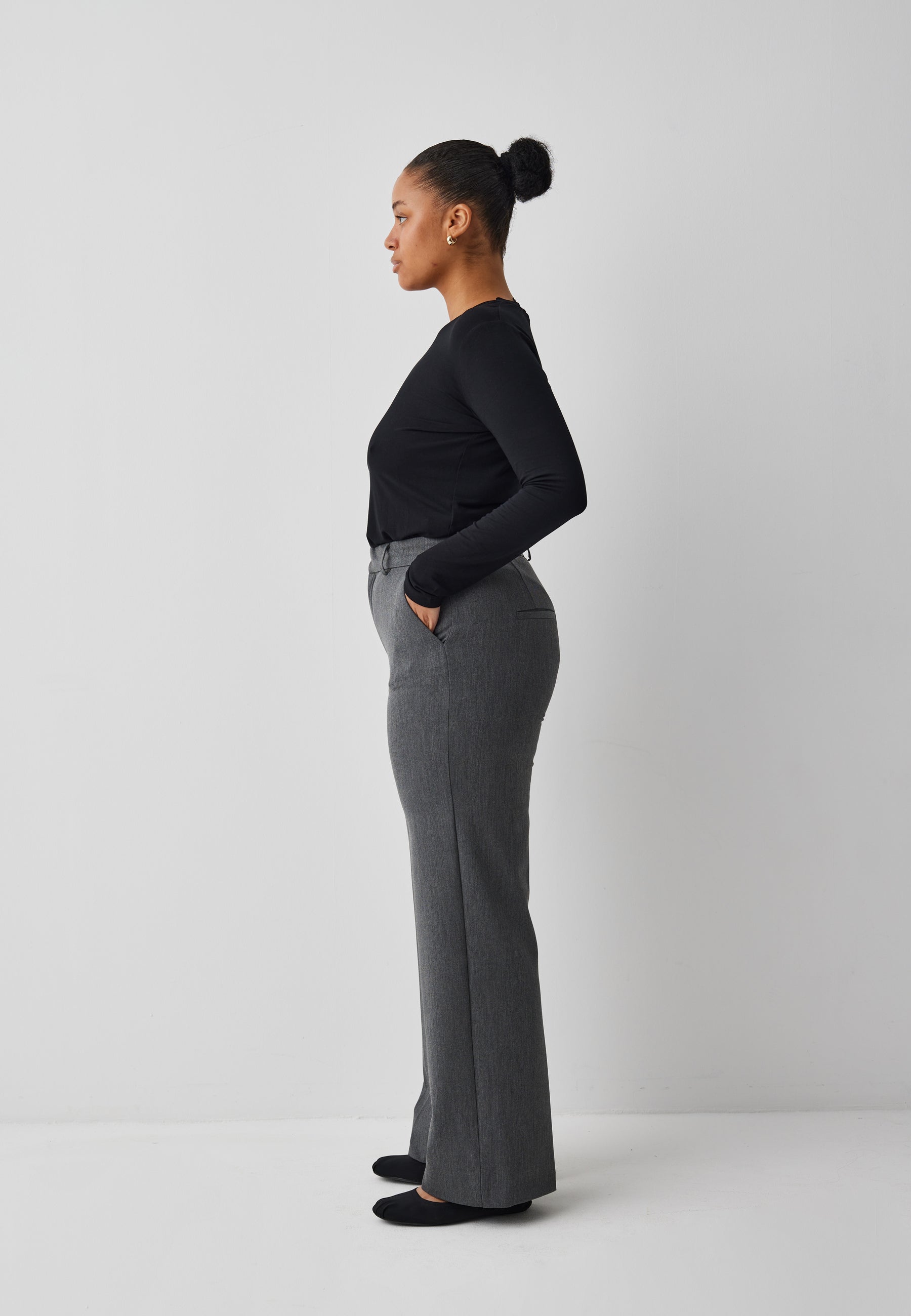 Lucy-M_Medium Melange_Model_8