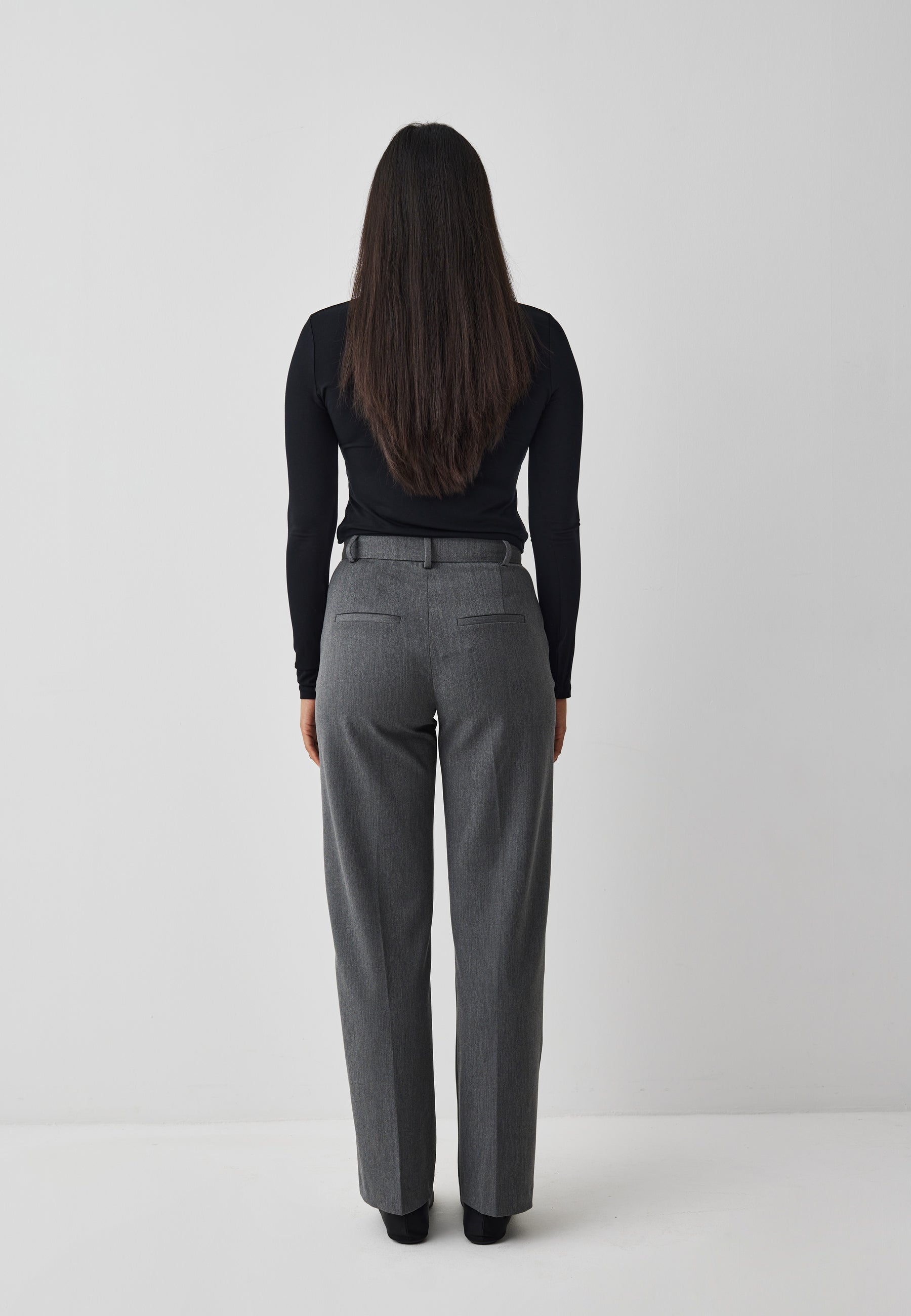 Lucy-M_Medium Melange_Model_
