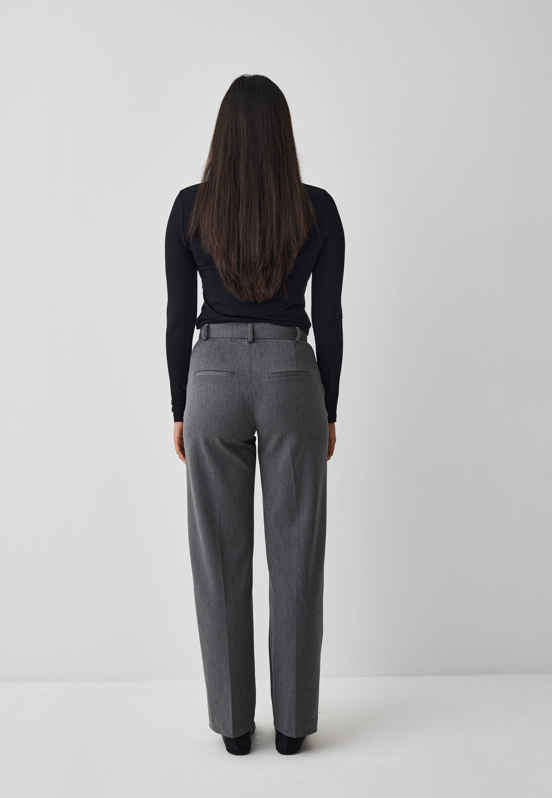 Lucy-M_Medium Melange_Model_