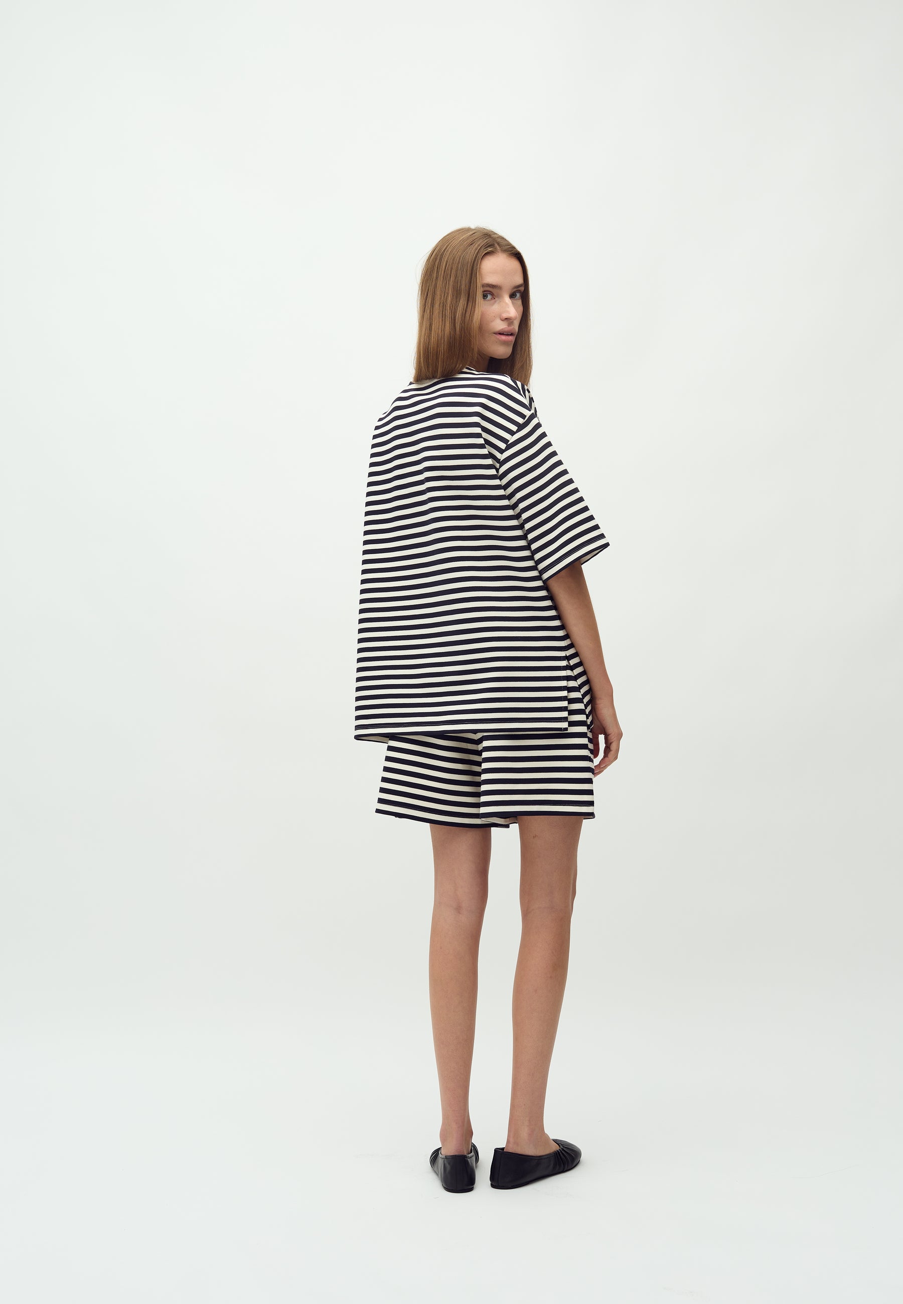 Emrylis-M_Night Sky Sugar Stripe_Model_1