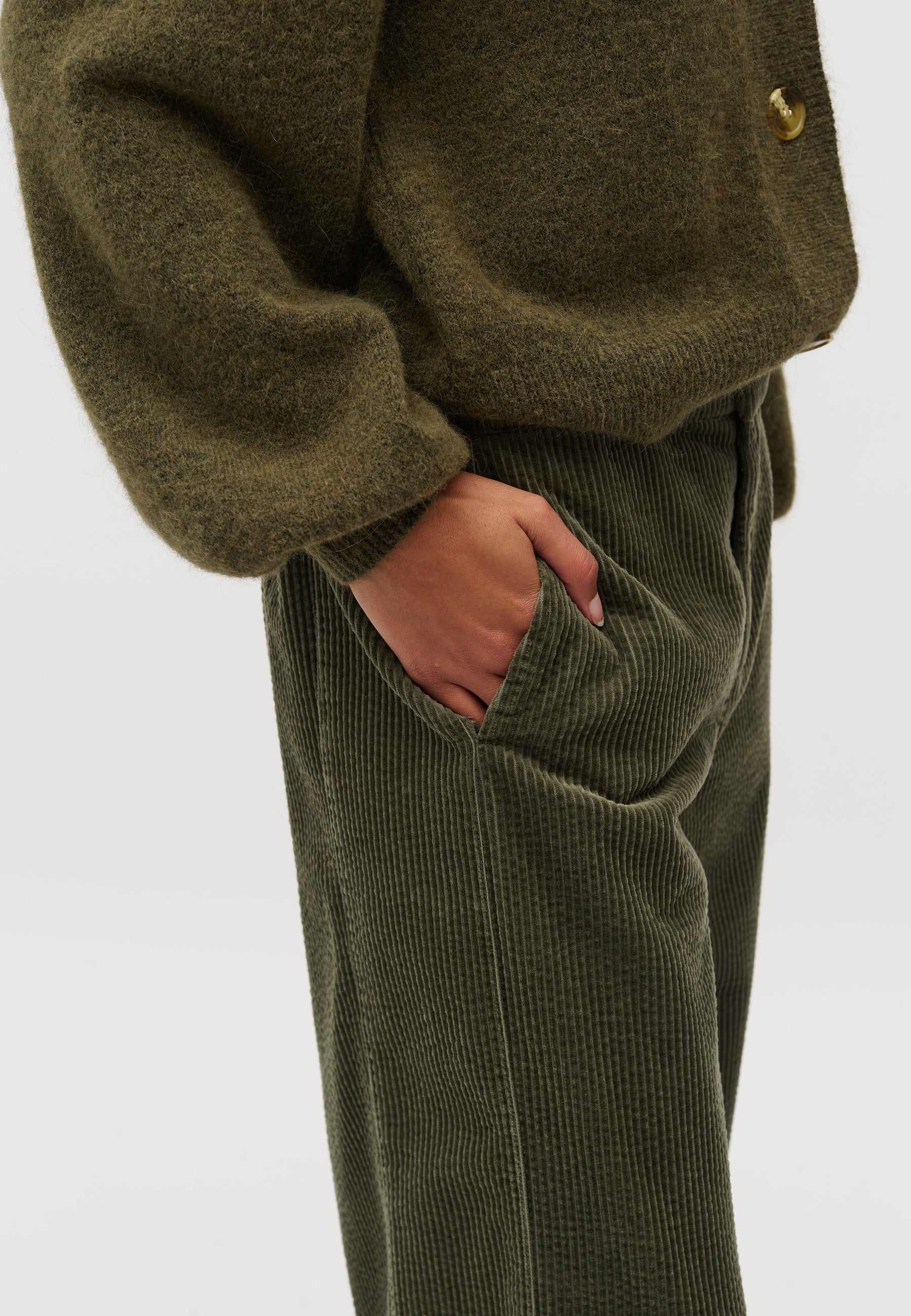 Picana-M_Green Leaf_Model_1