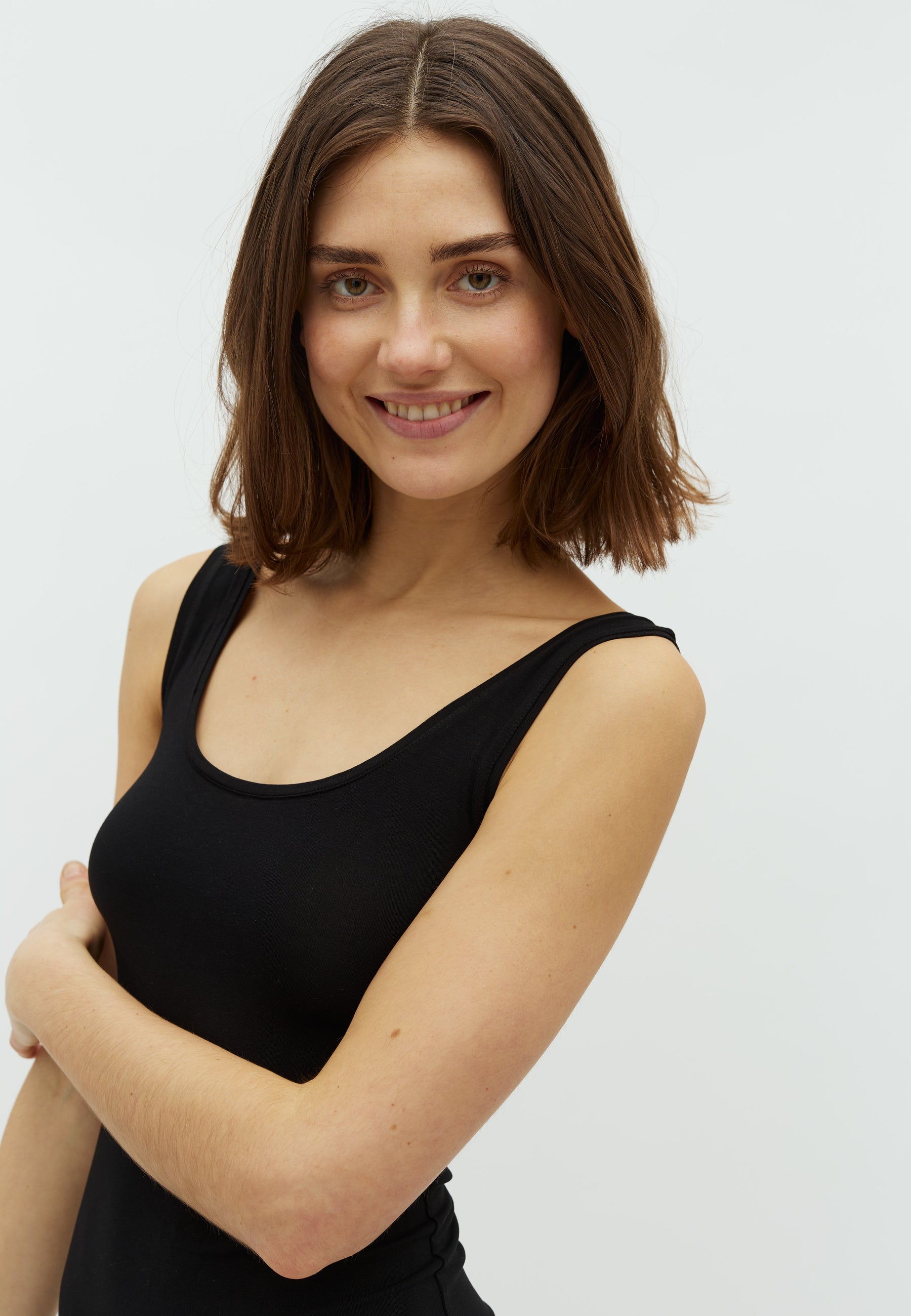 Lina_Black_Model_1