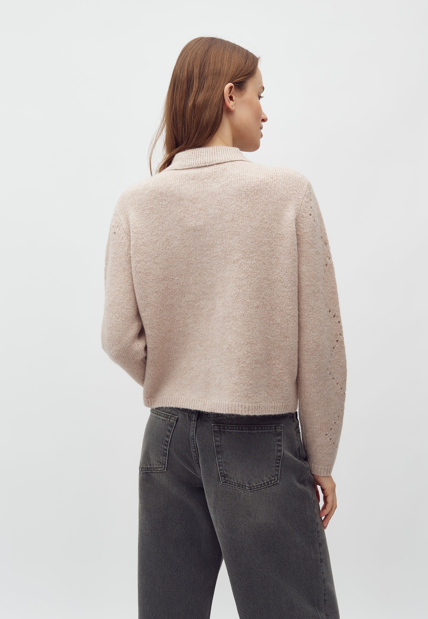 Pallioma-M_Light Beige_Model_1