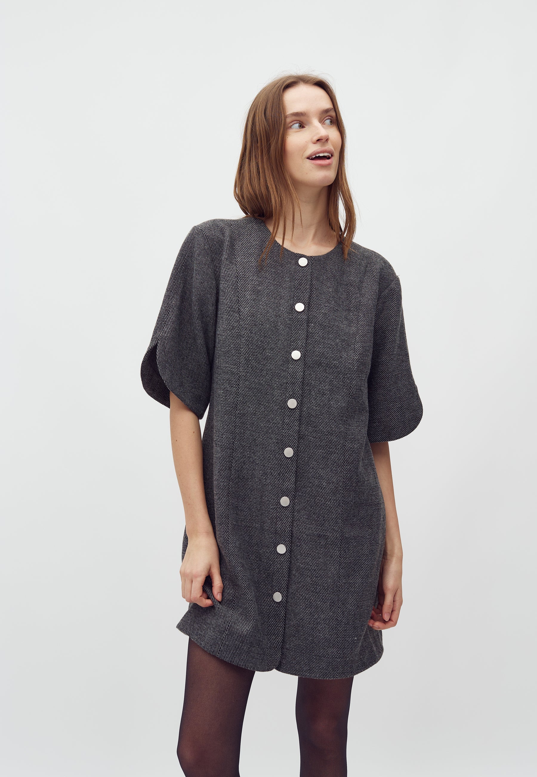 Baomino-M_Black Twill_Model_2
