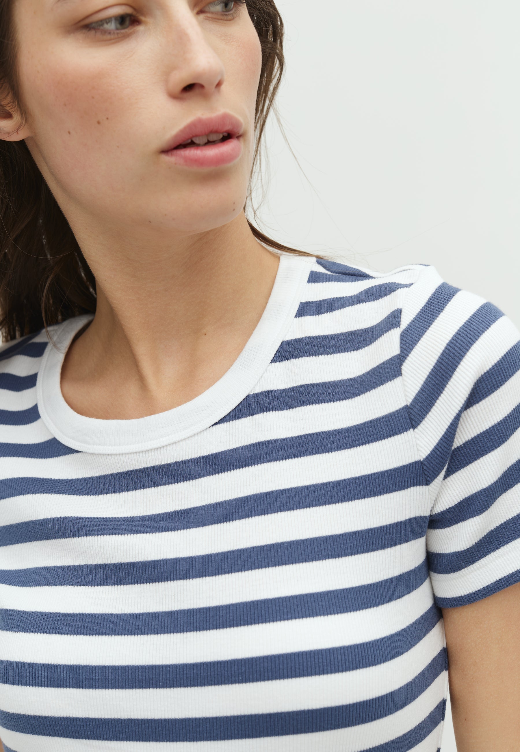 Otis-M_White Indigo Stripe_Model_1