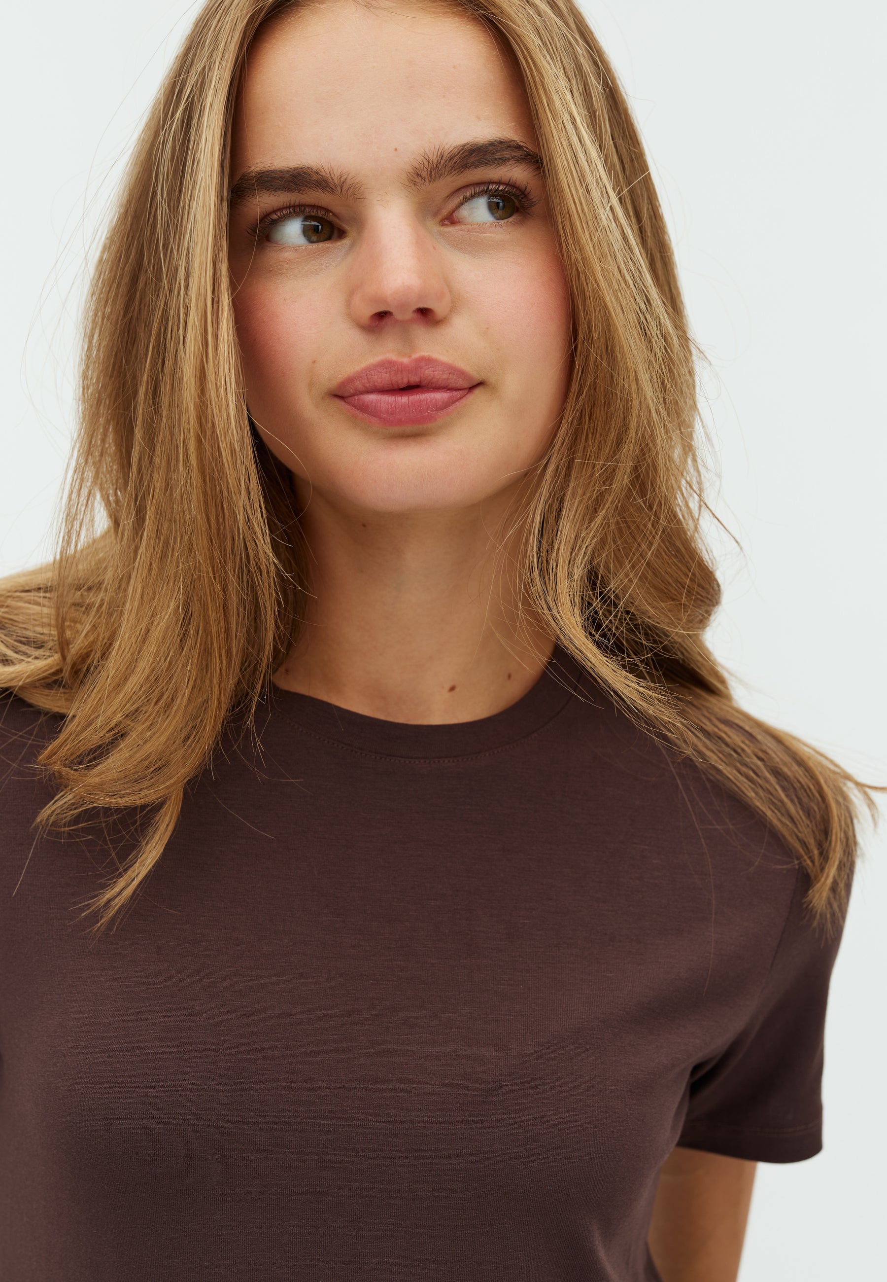 Julie-M_Java_Model_1
