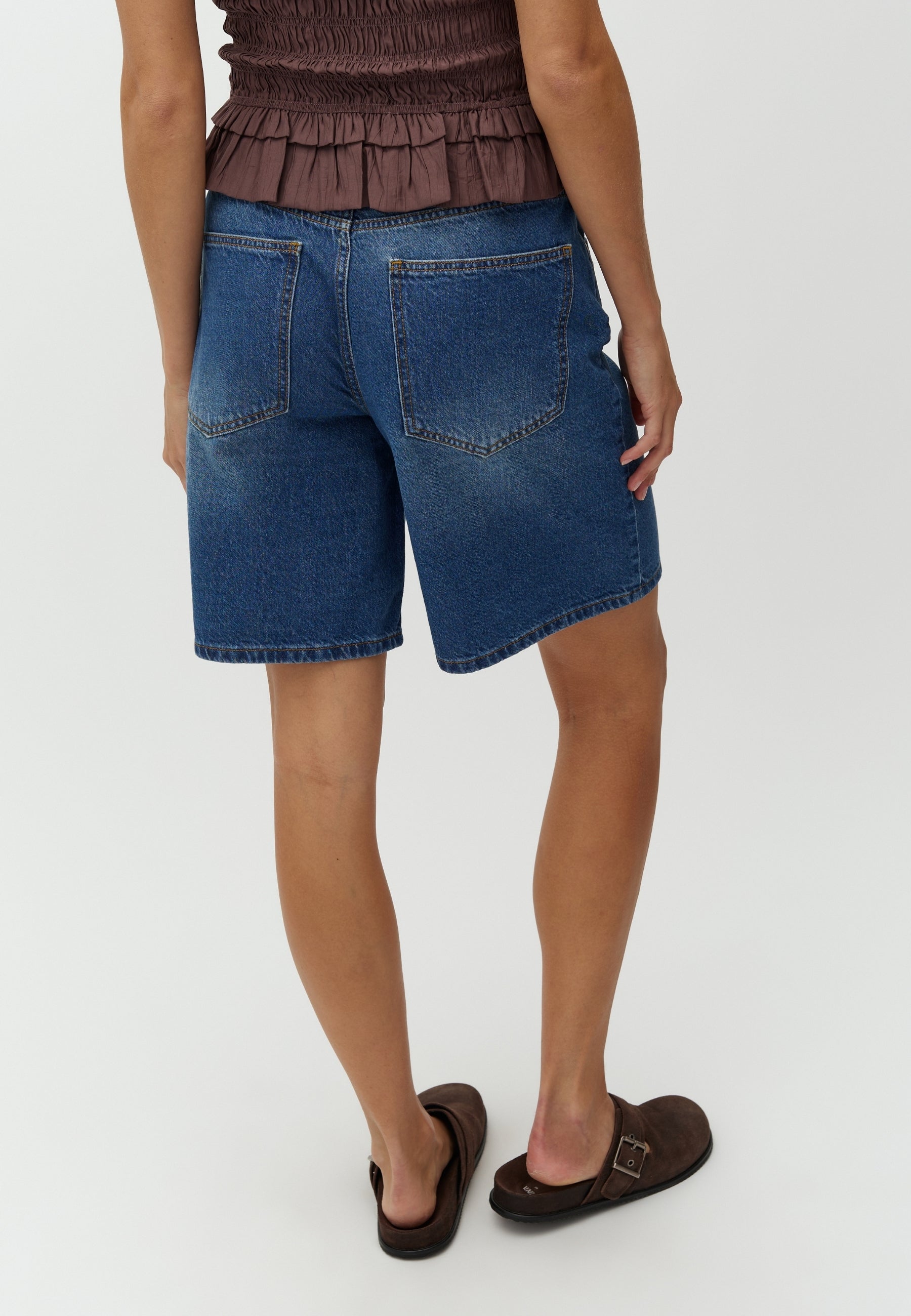 Talina-M_Vintage Blue Wash_Model_5