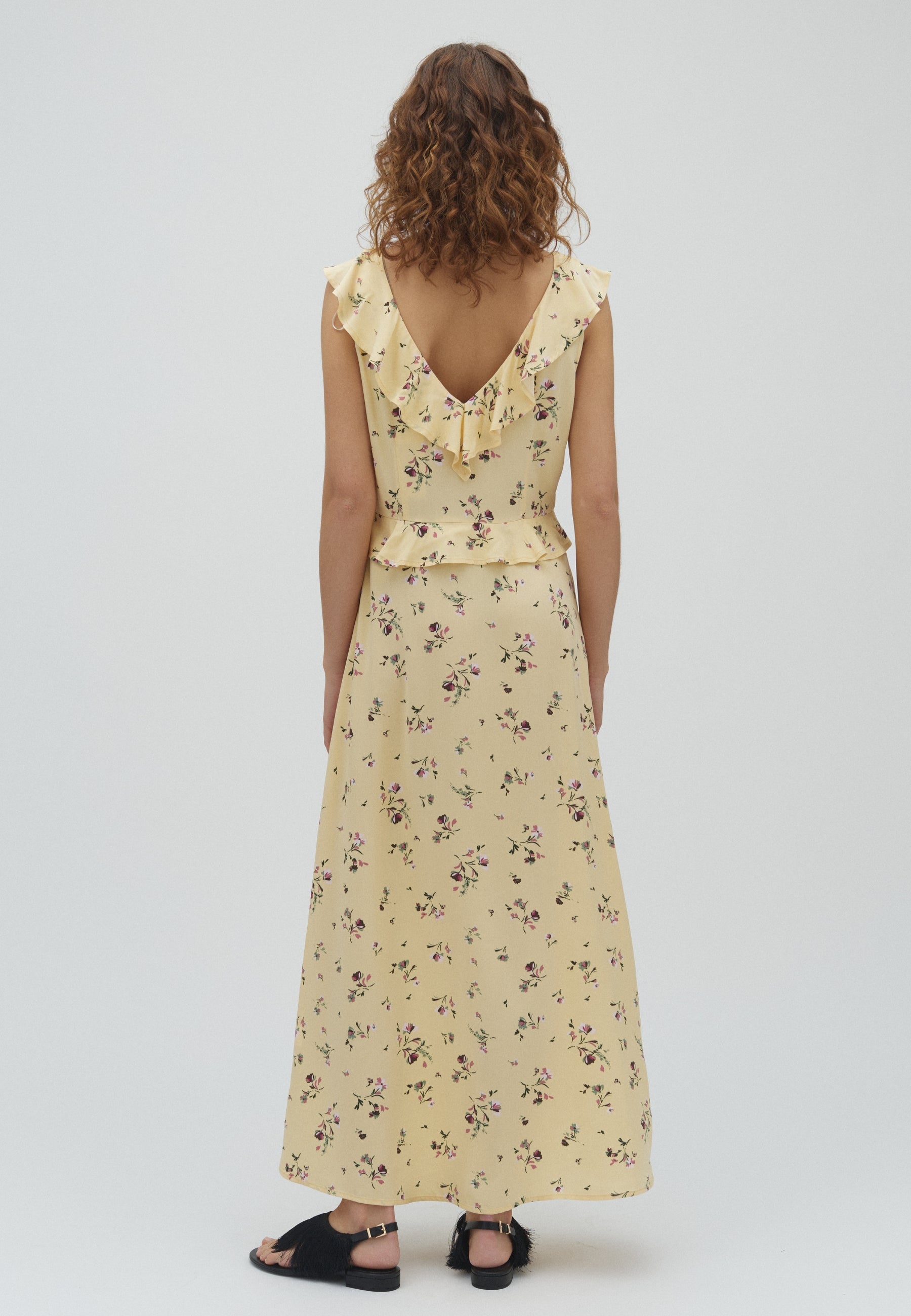 Yannie-M_Lupir Print Yellow_Model_2