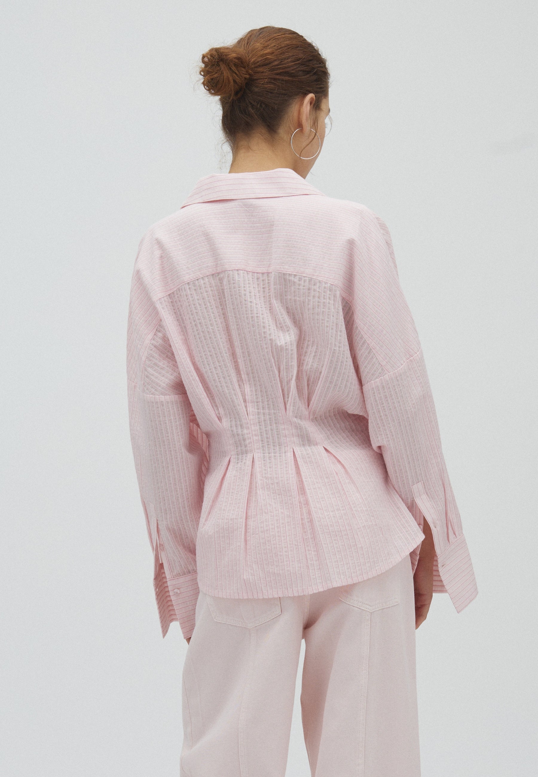 Isidor-M_Pale Pink Stripe_Model_1