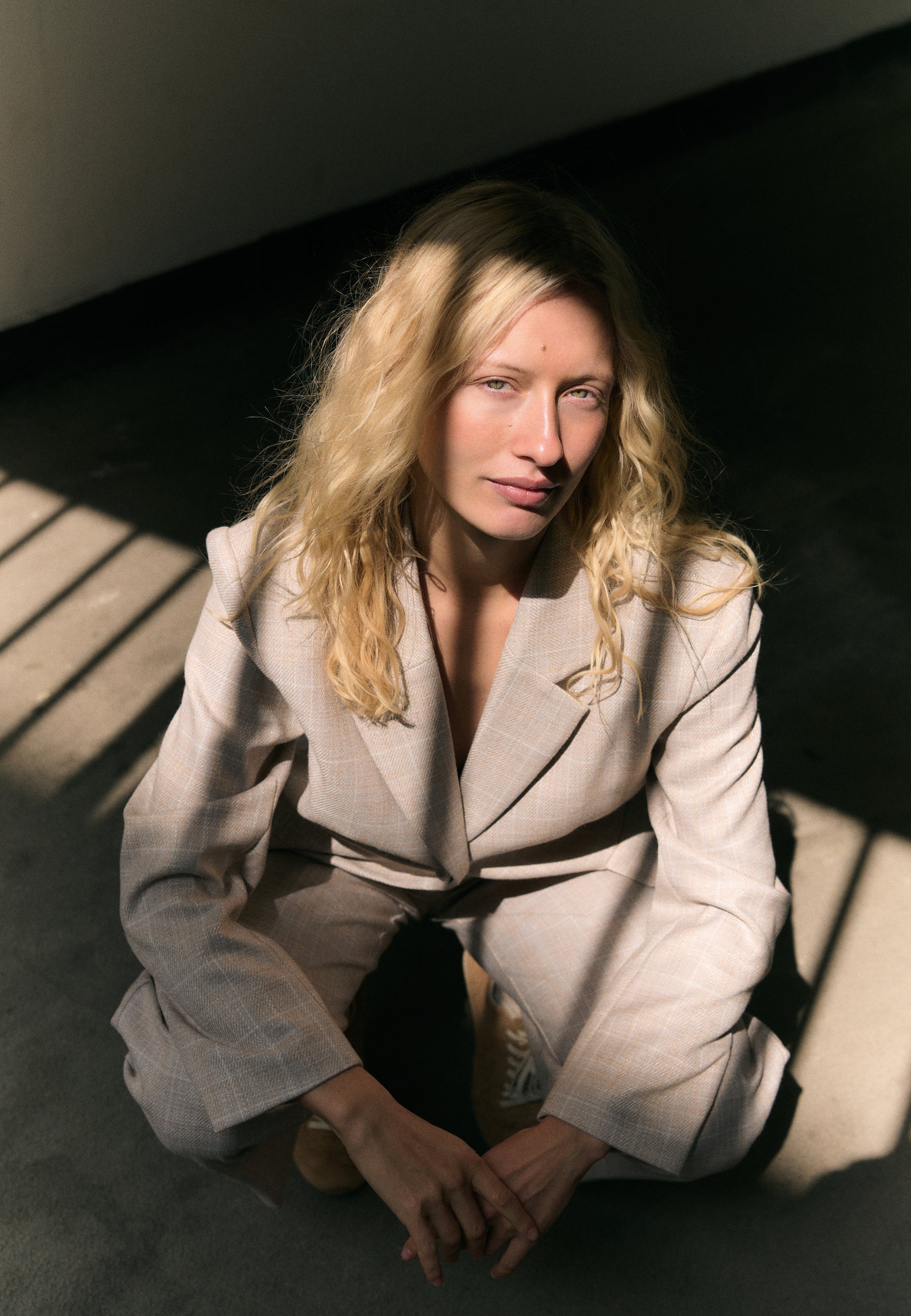 Howla-M_Beige Check_Image_7