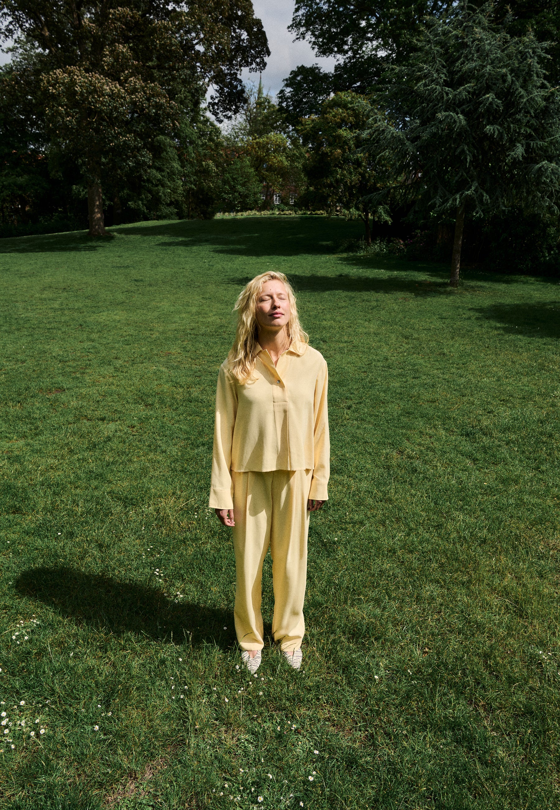 Elio-M_Summer Yellow_Image_5