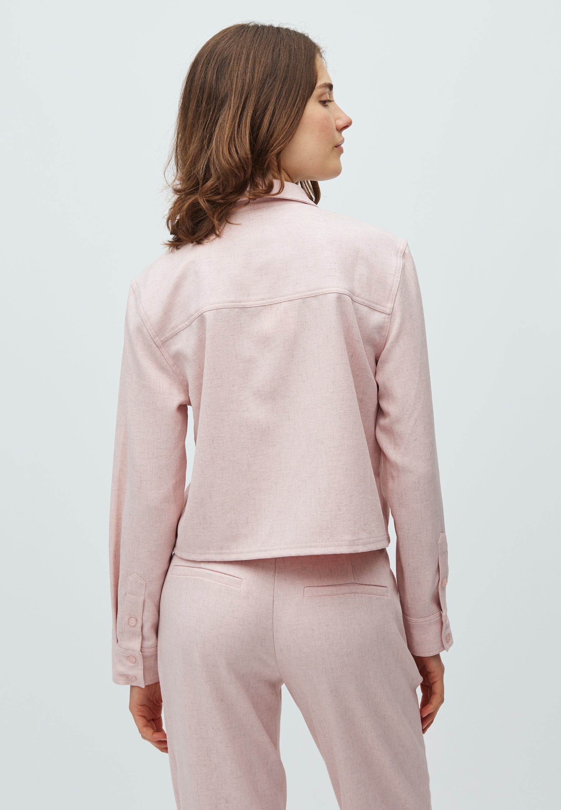 Hoppa-M_Light Pink_Model_2