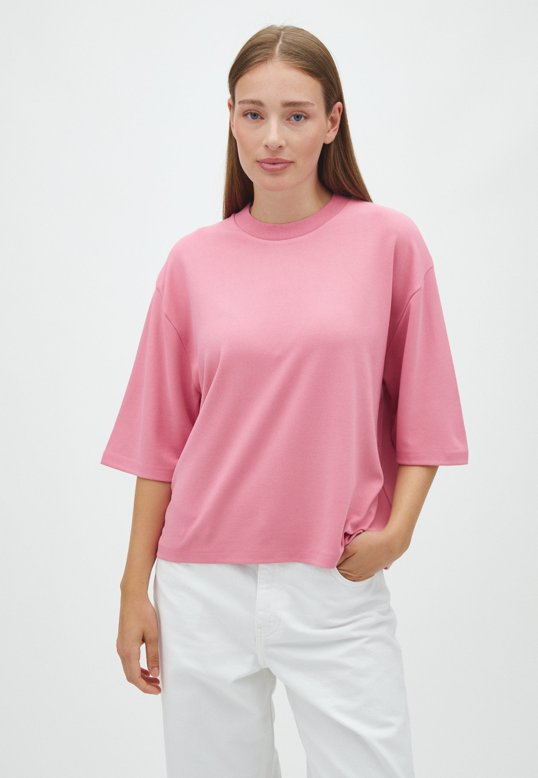 Emrys-M_Wild Rose_Model_0