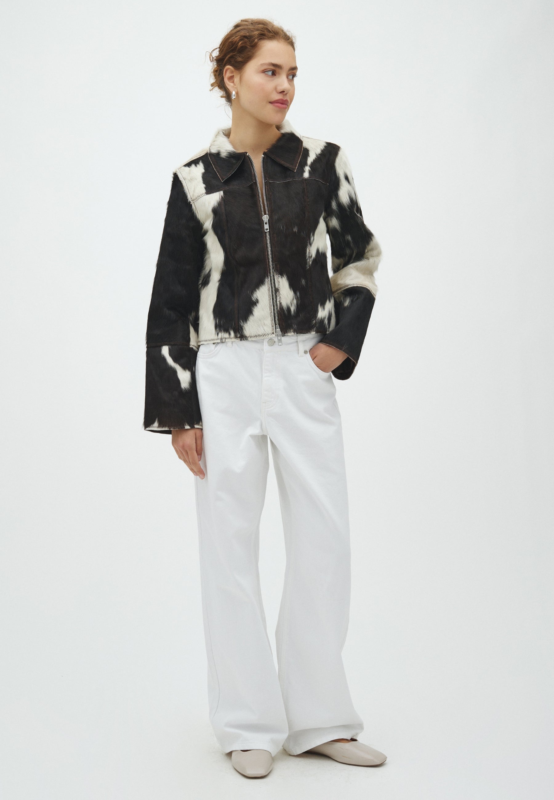 Joline-M_Brown Cow_Model_0