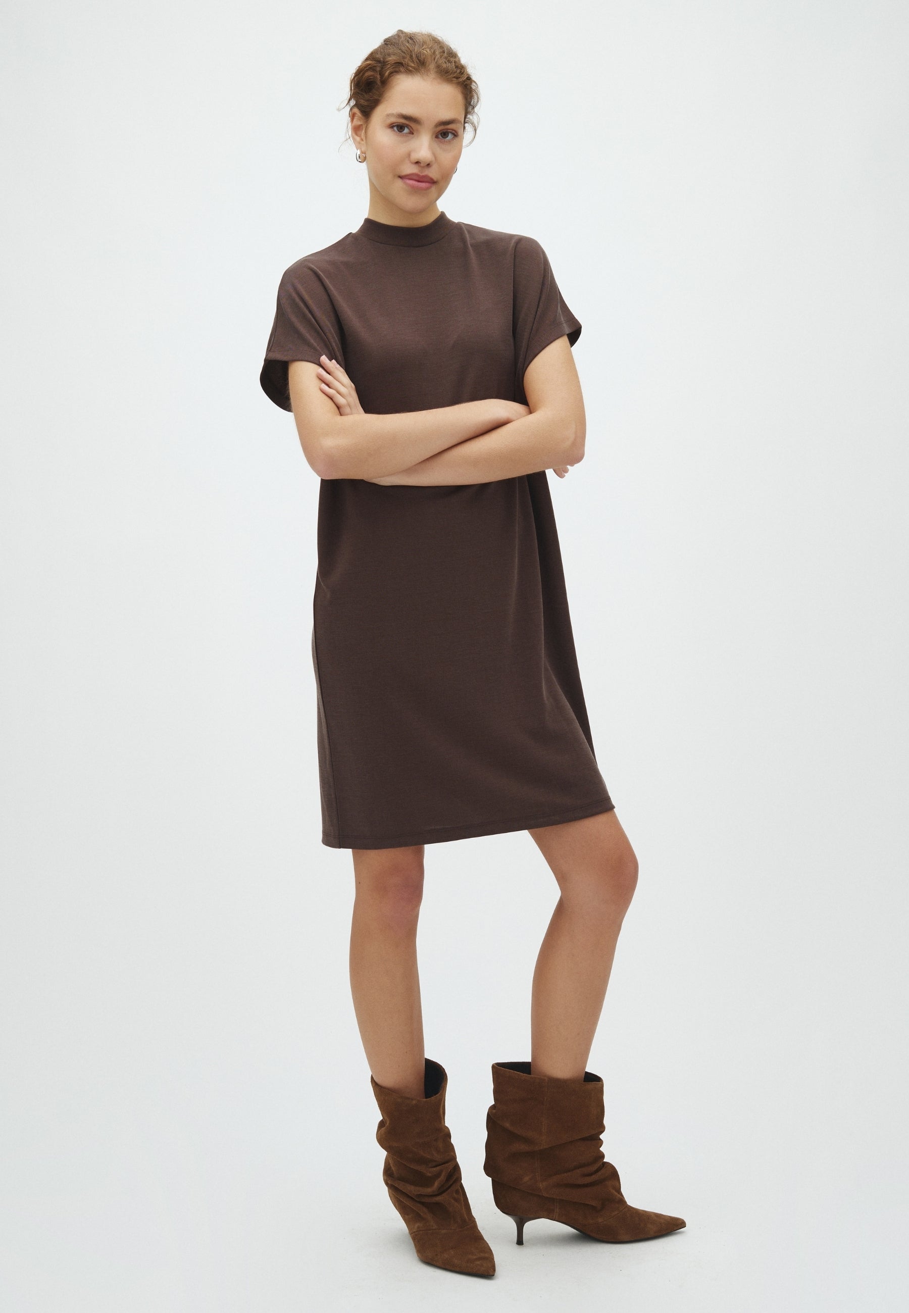 Linea Long-M_Java_Model_0