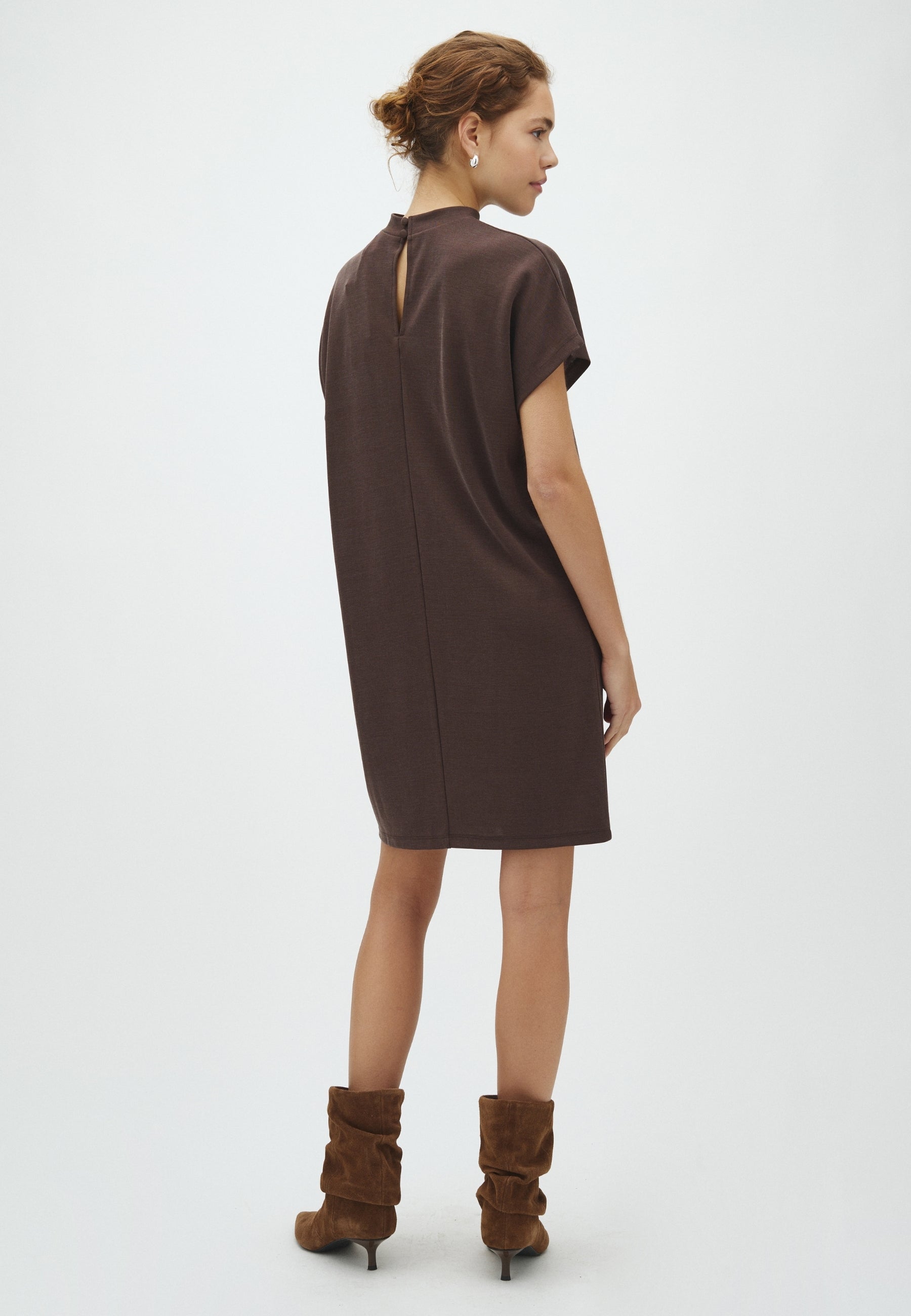 Linea Long-M_Java_Model_2