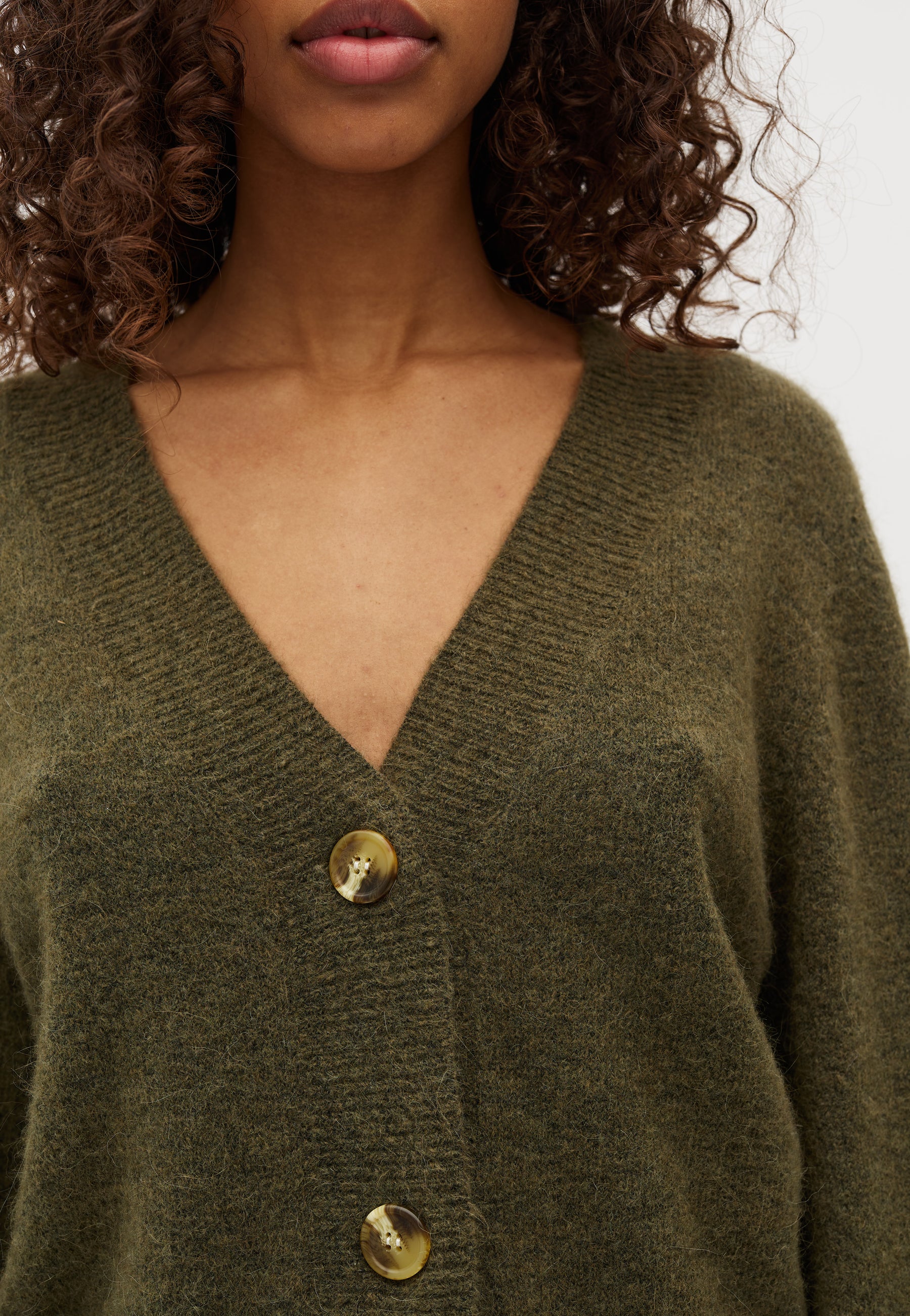 Molenda-M_Green Leaf_Model_1