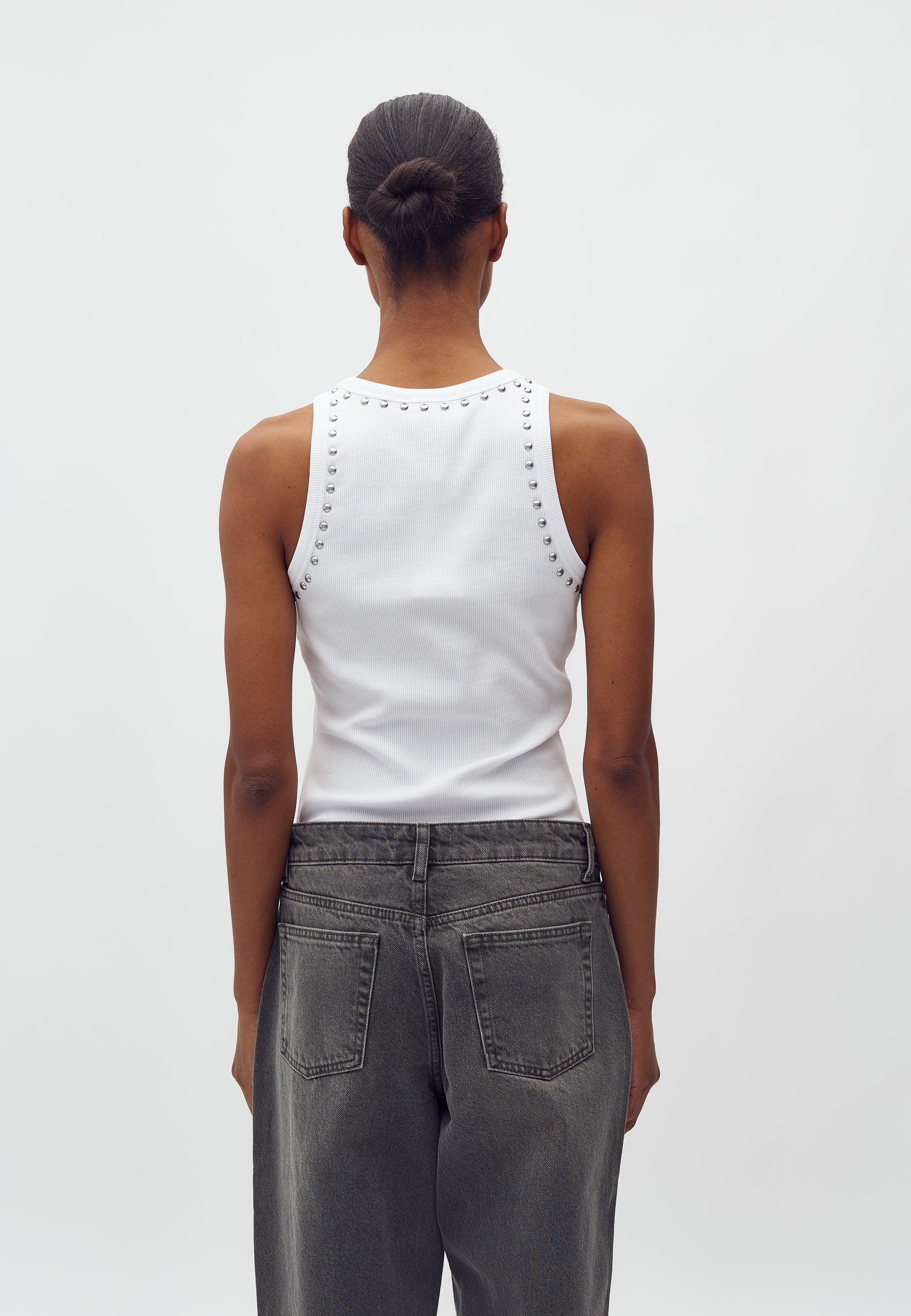 Jaxson-M_White_Model_1