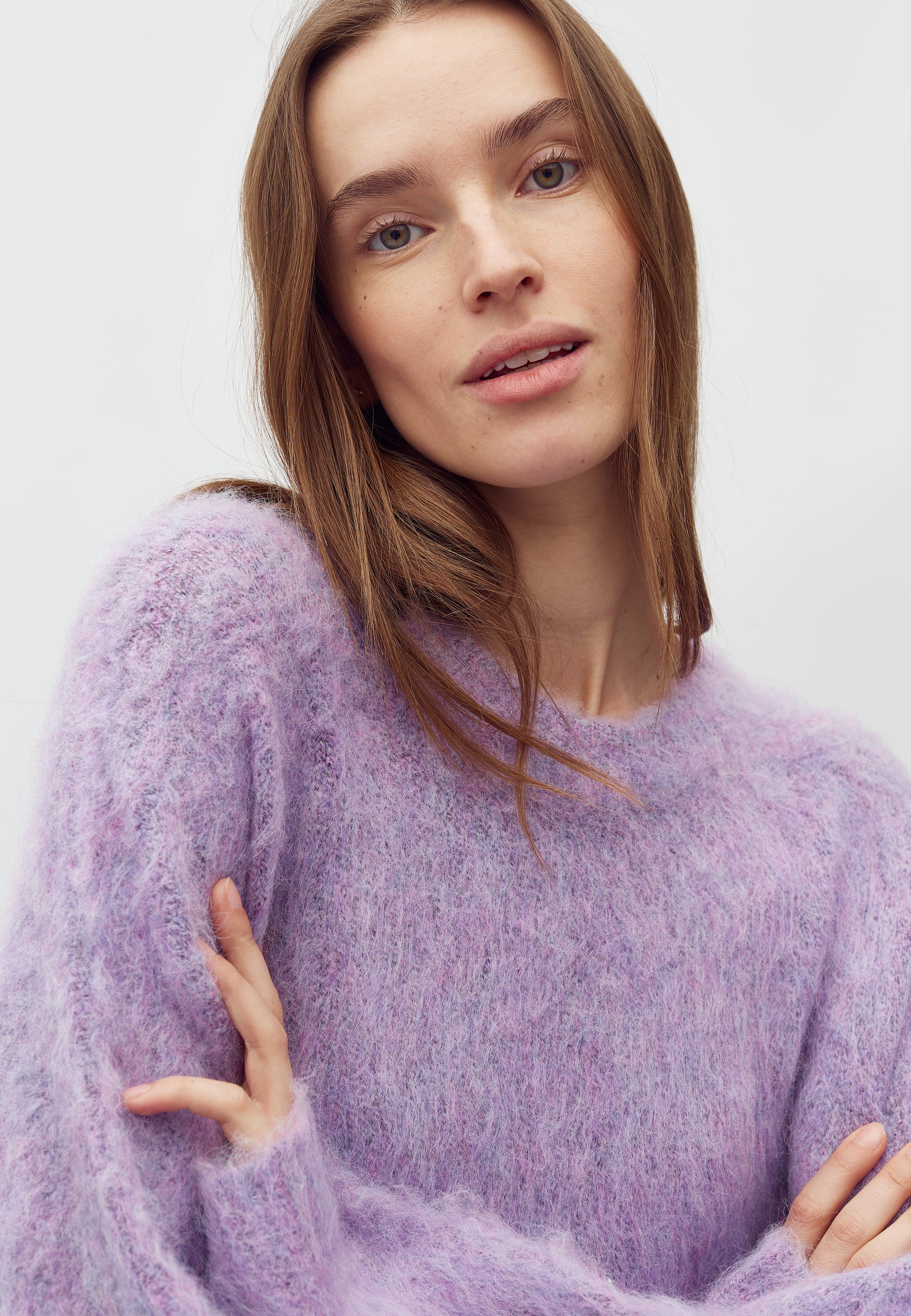 Gillis-M_Gentle Violet Melange_Model_1