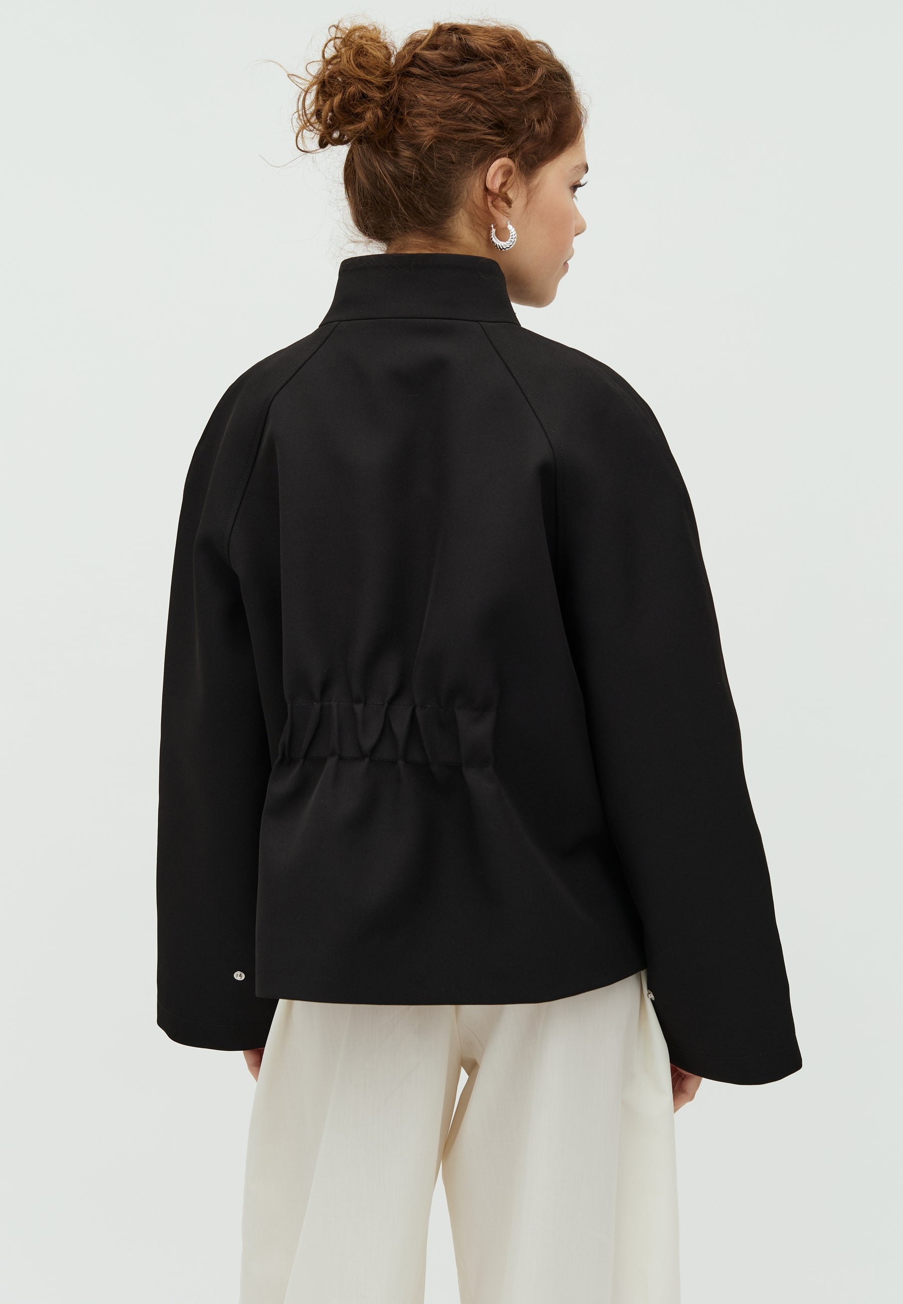 Paloa-M_Black_Model_3