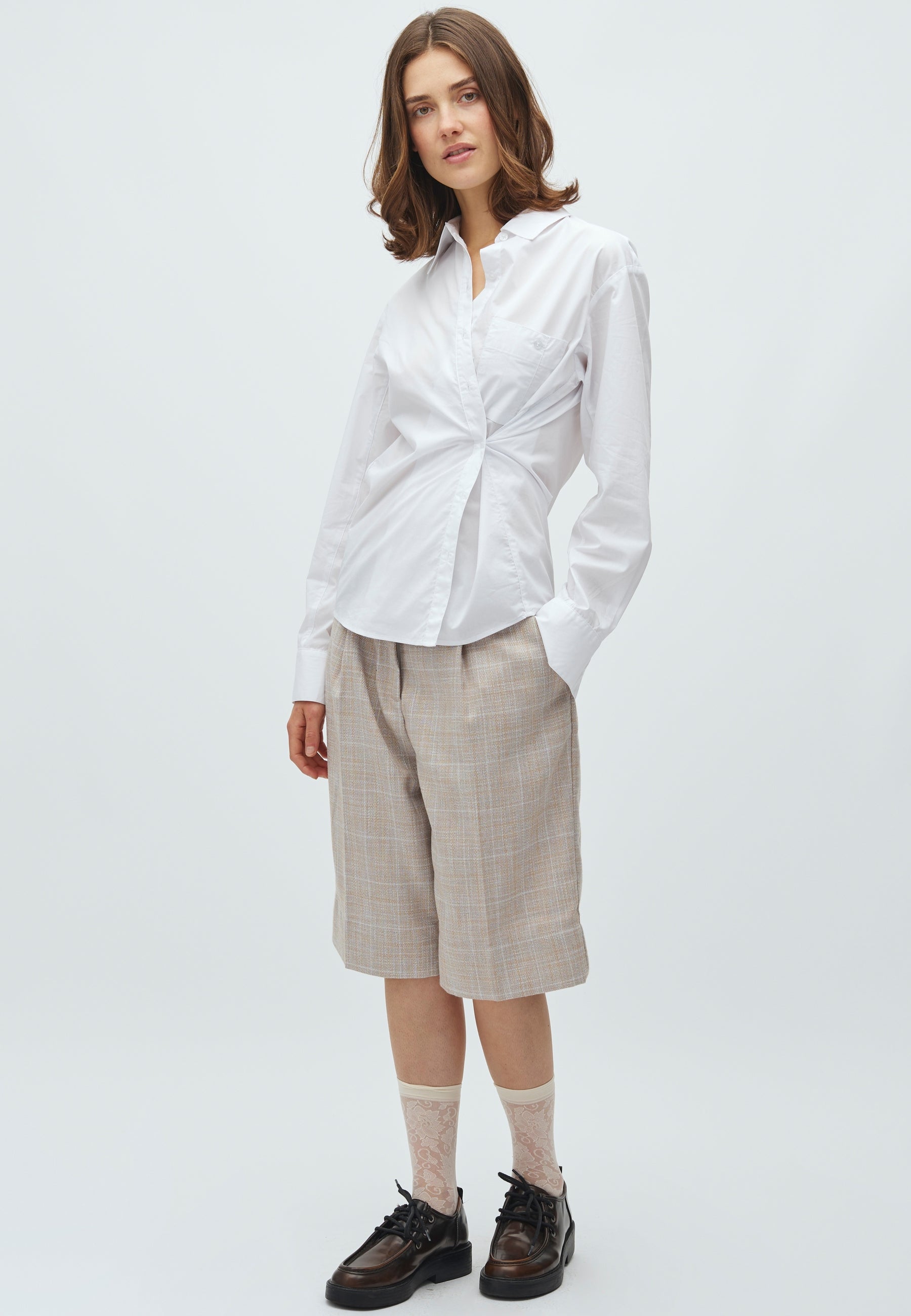 Brecan-M_Beige Check_Model_0