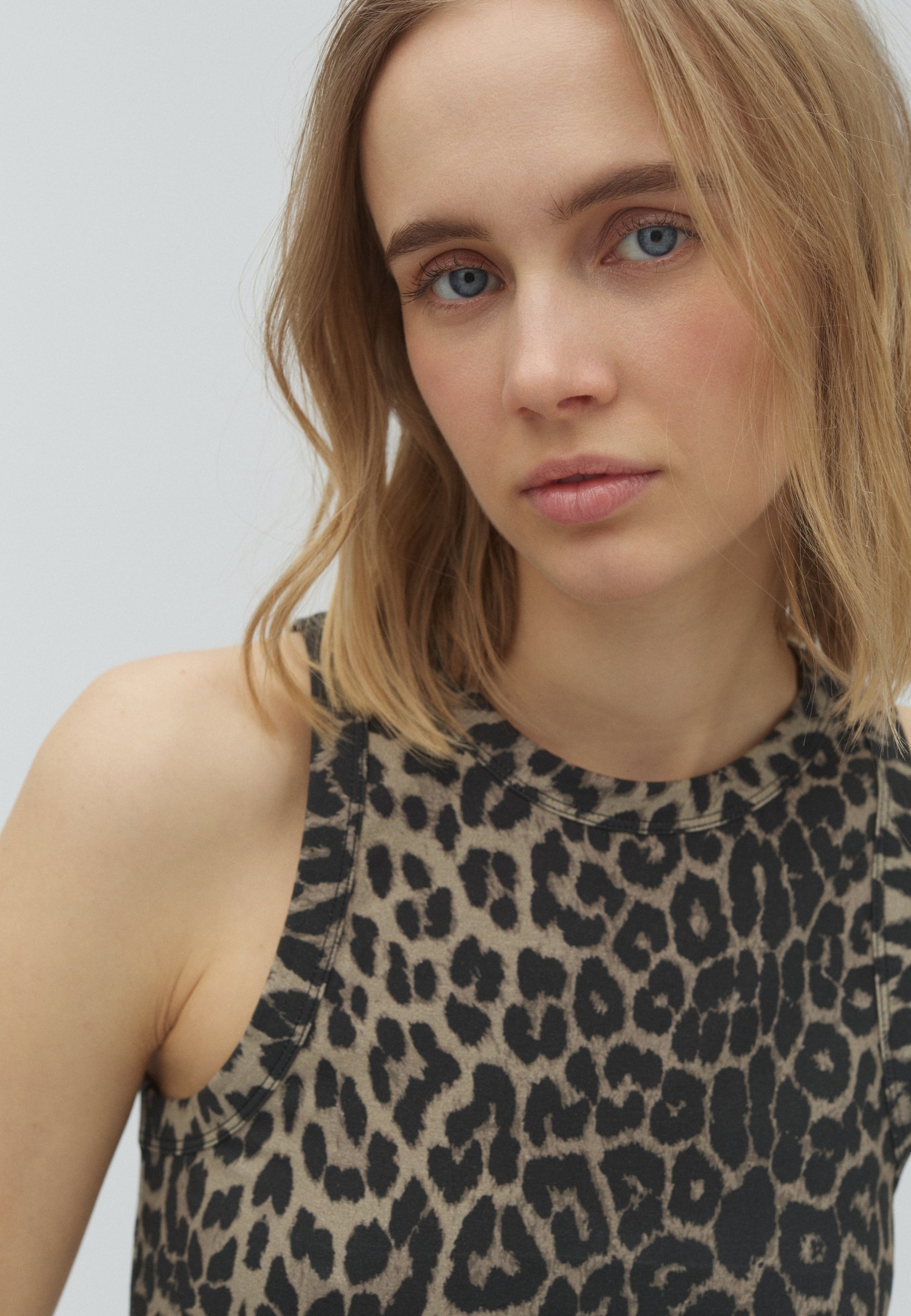 Jaxson-M_Leopard Mist_Model_1