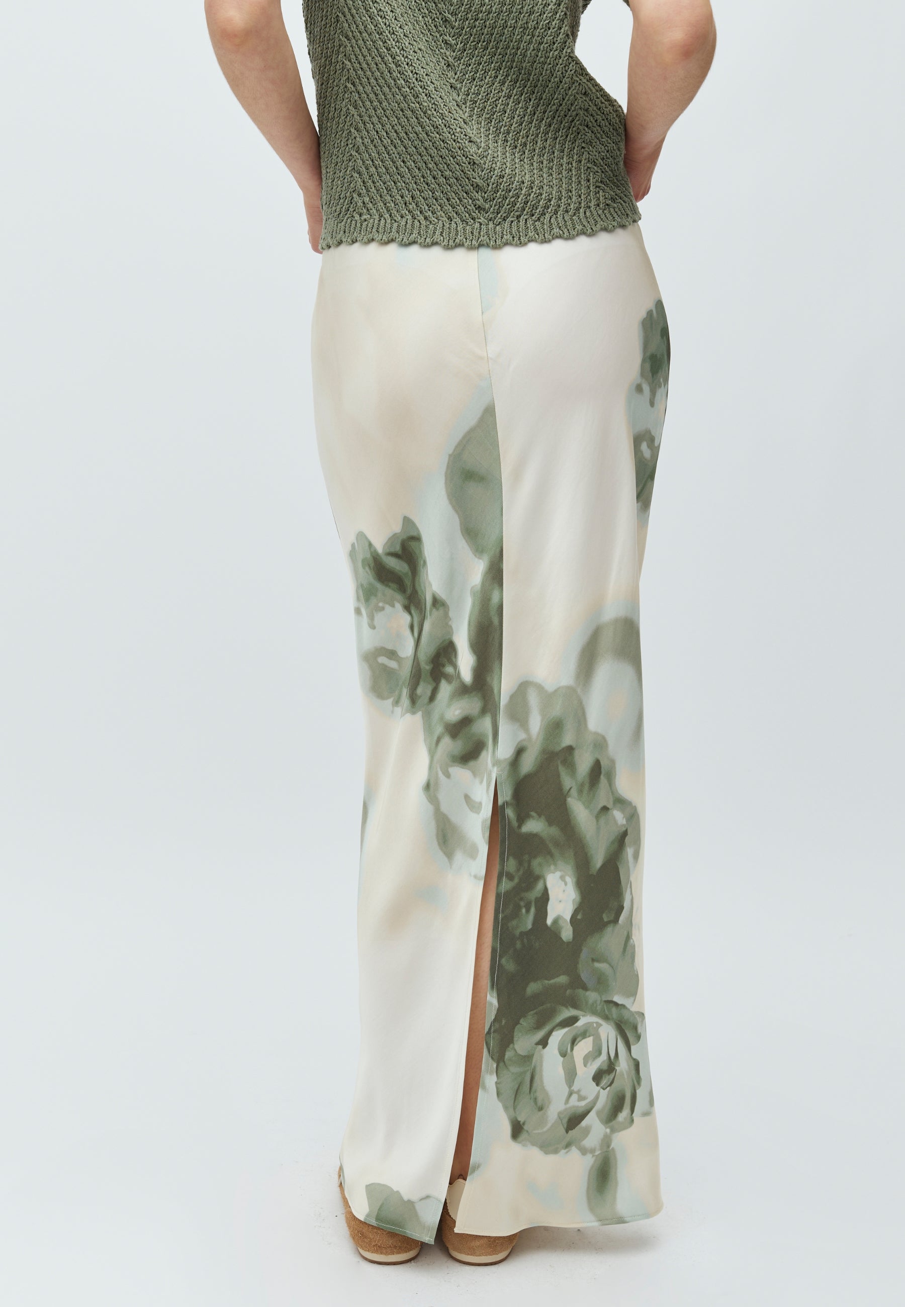 Aninda-M_Florella Print_Model_3