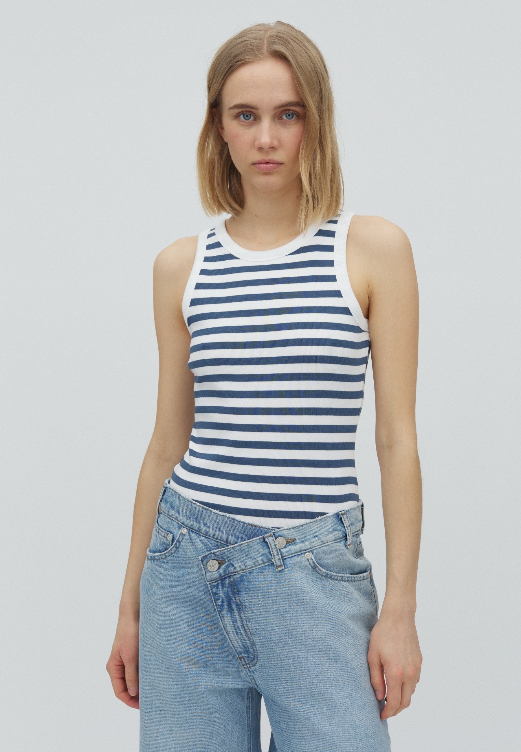 Jaxson-M_Bering Sea Stripe_Model_0
