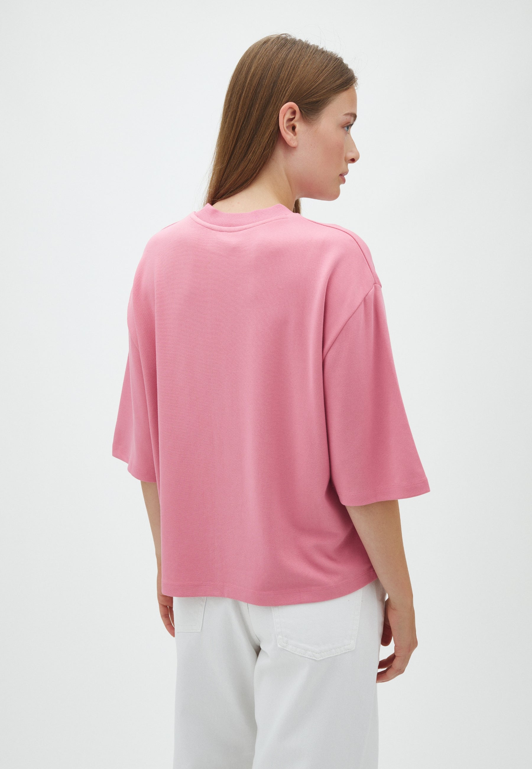 Emrys-M_Wild Rose_Model_2