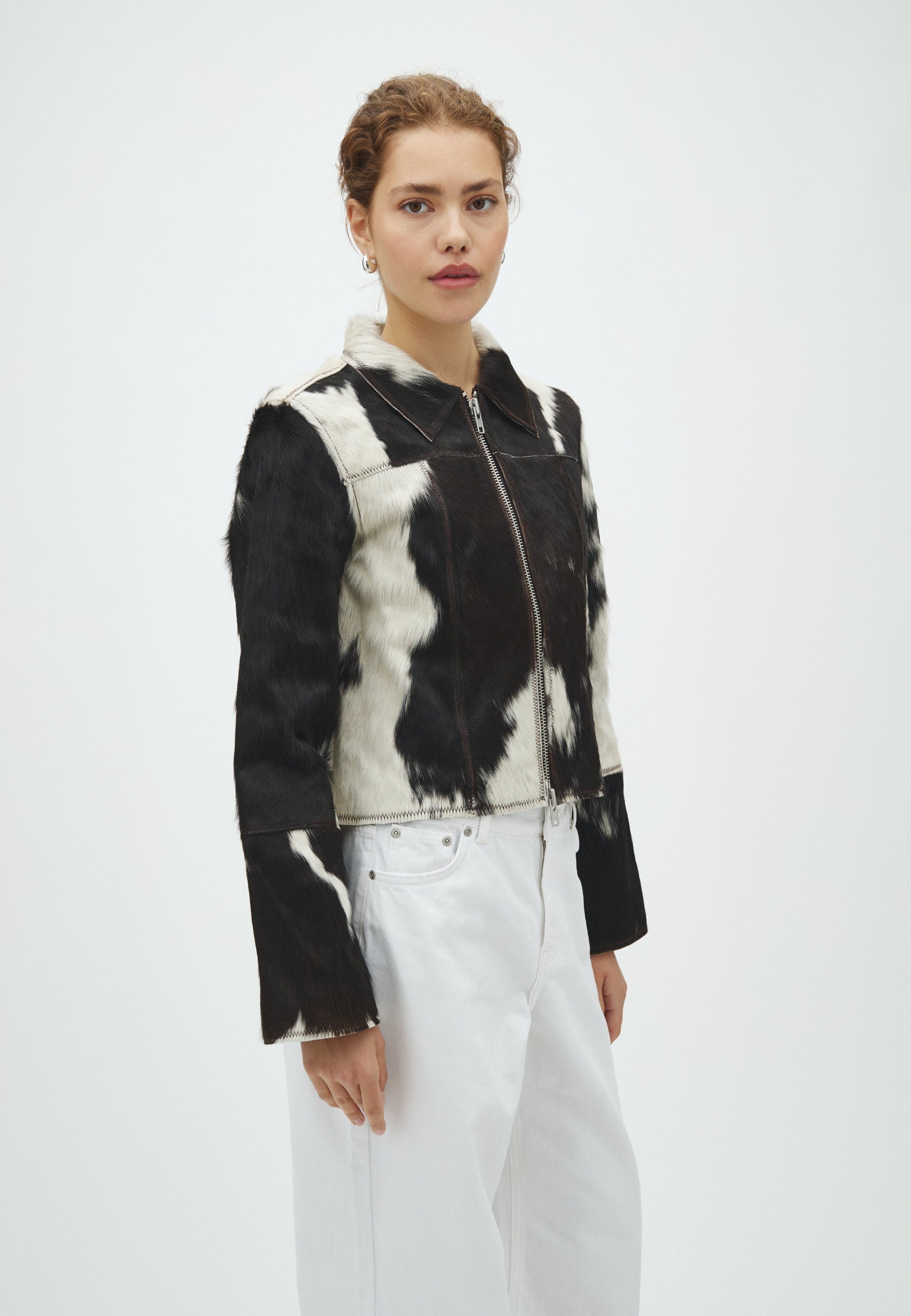 Joline-M_Brown Cow_Model_1