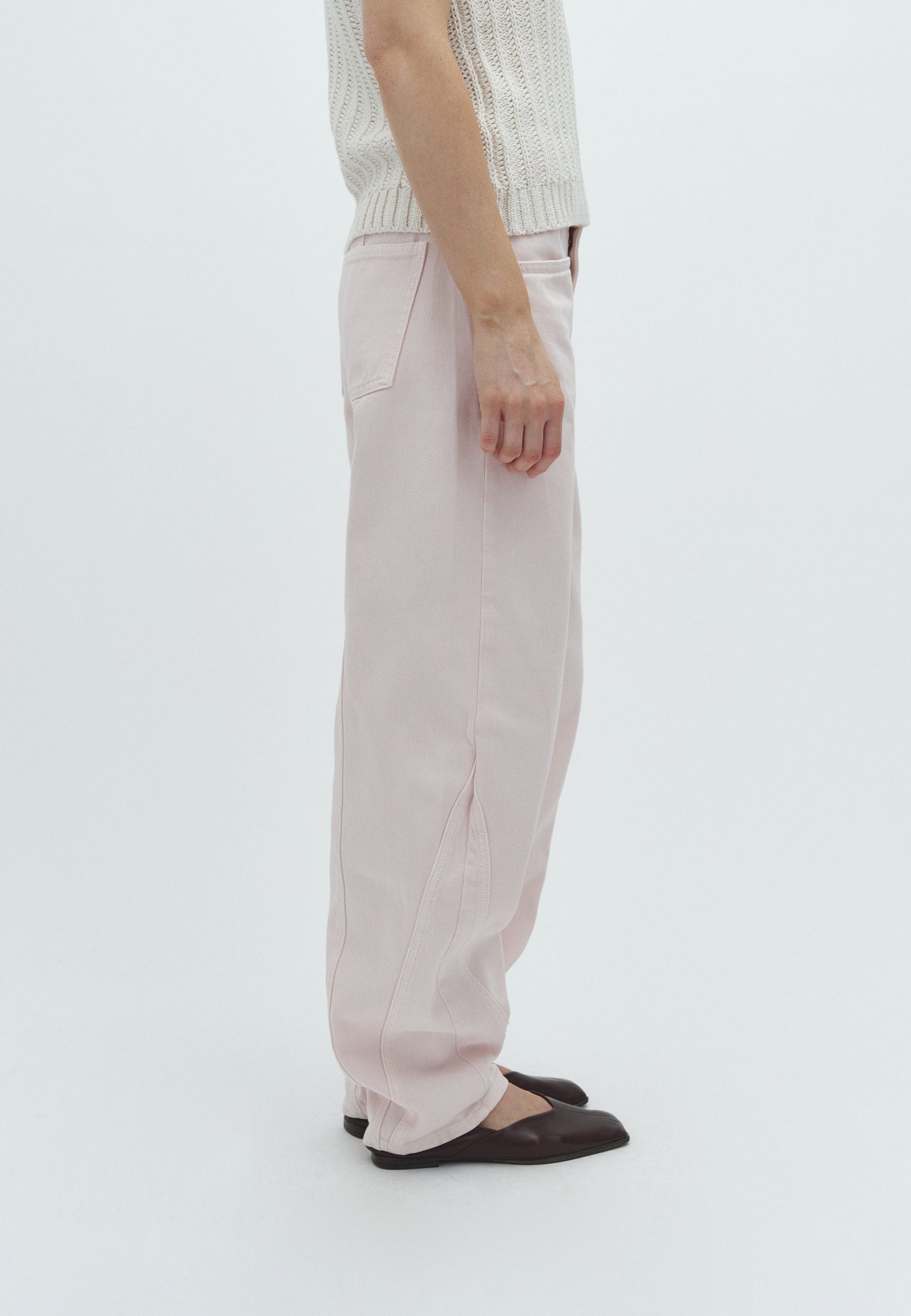 Almira-M_Super Pale Pink_Model_1